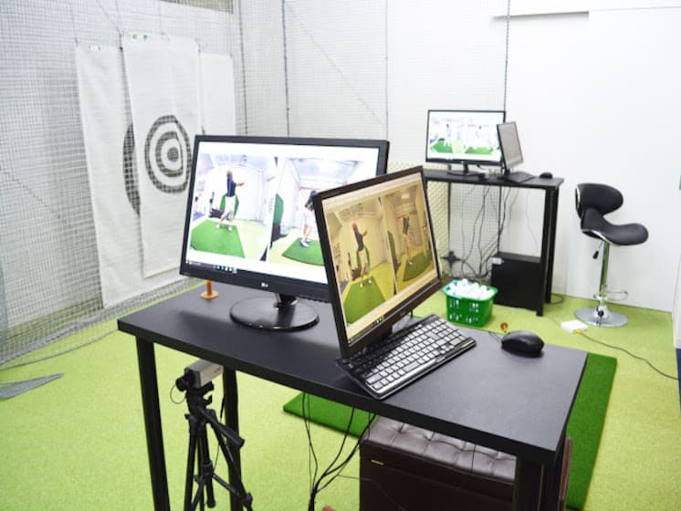ゴルフシミュレーター