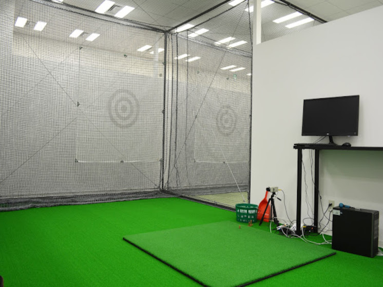 ゴルフ完全個室打席