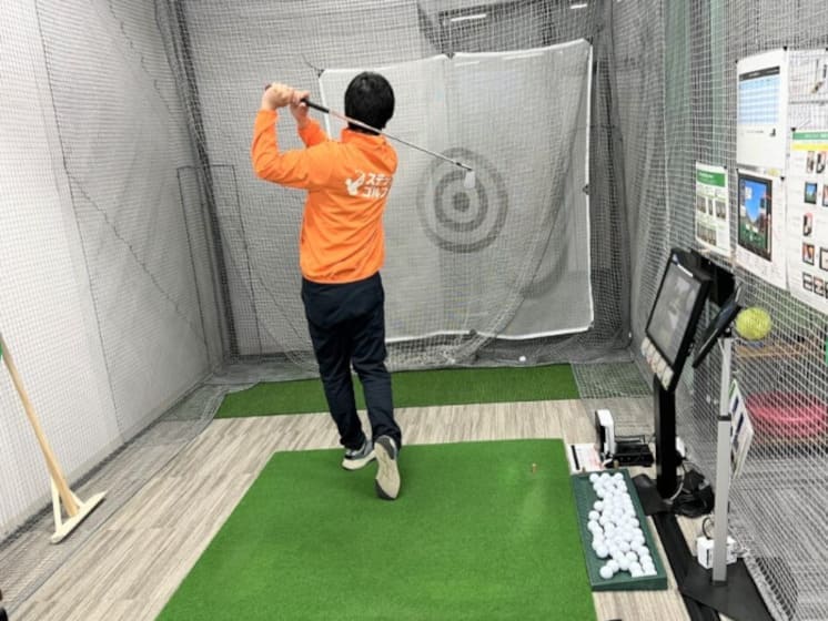 ゴルフ練習風景