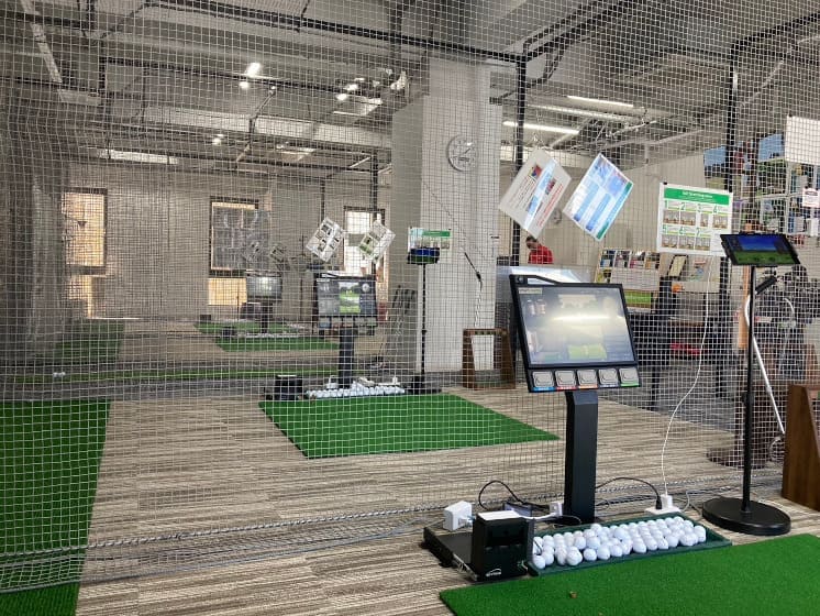 ゴルフ練習打席