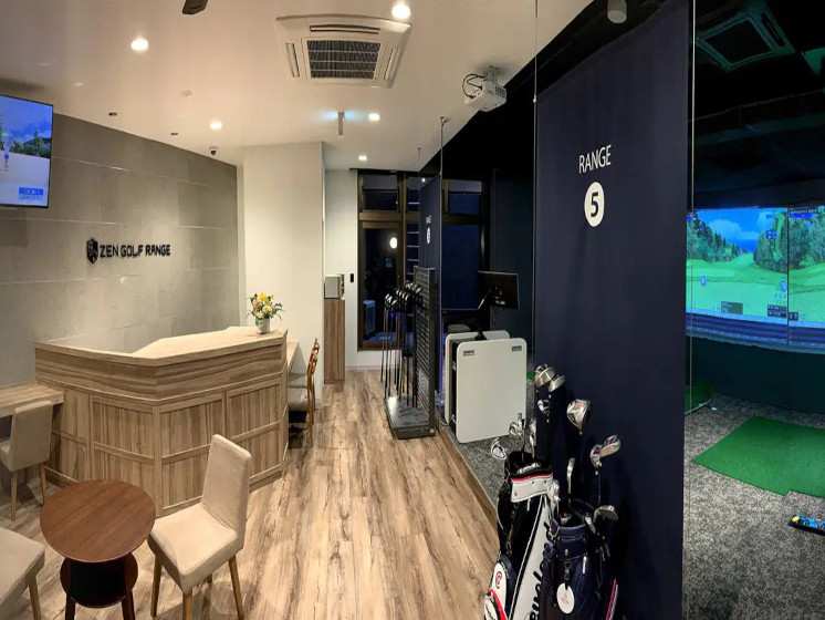 ゼンゴルフレンジ 代官山店エントランス