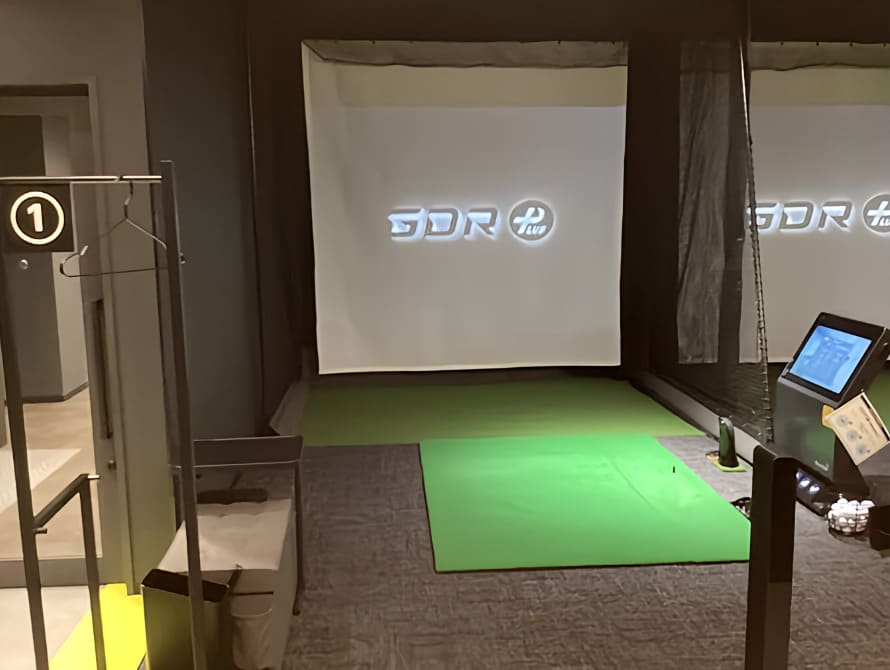 ゴルフシミュレーター打席
